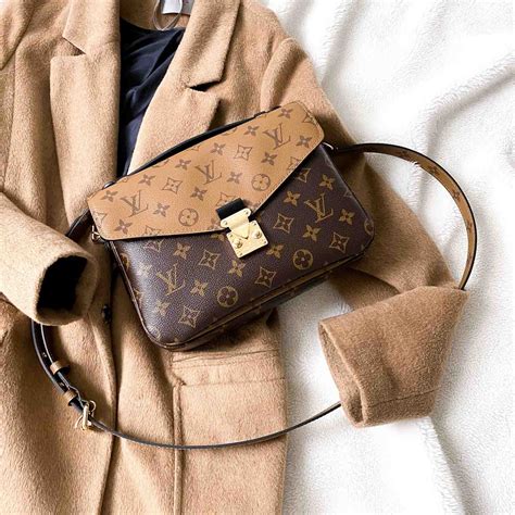 Louis Vuitton Pochette Metis Bag Guide.